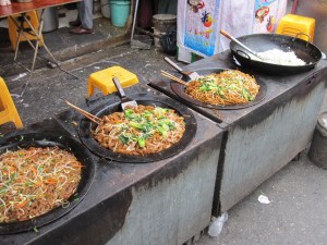 Shanghai street noodles