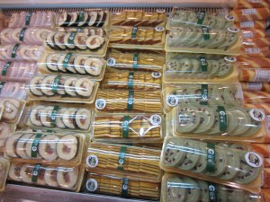 Cakes made to look like sushi